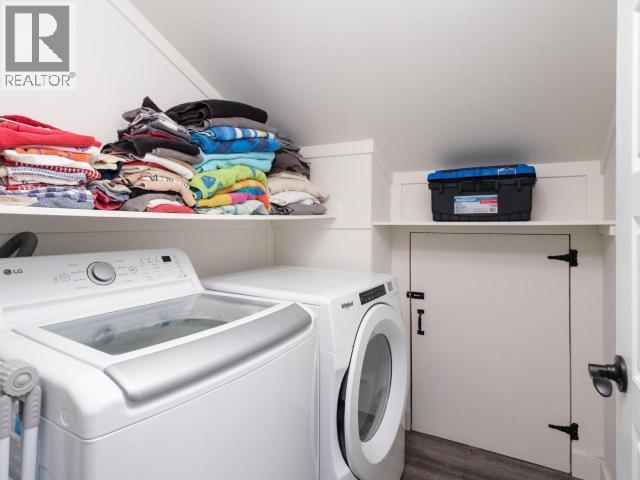 82 Eugene Avenue, Whitehorse, YT - Indoor Photo Showing Laundry Room
