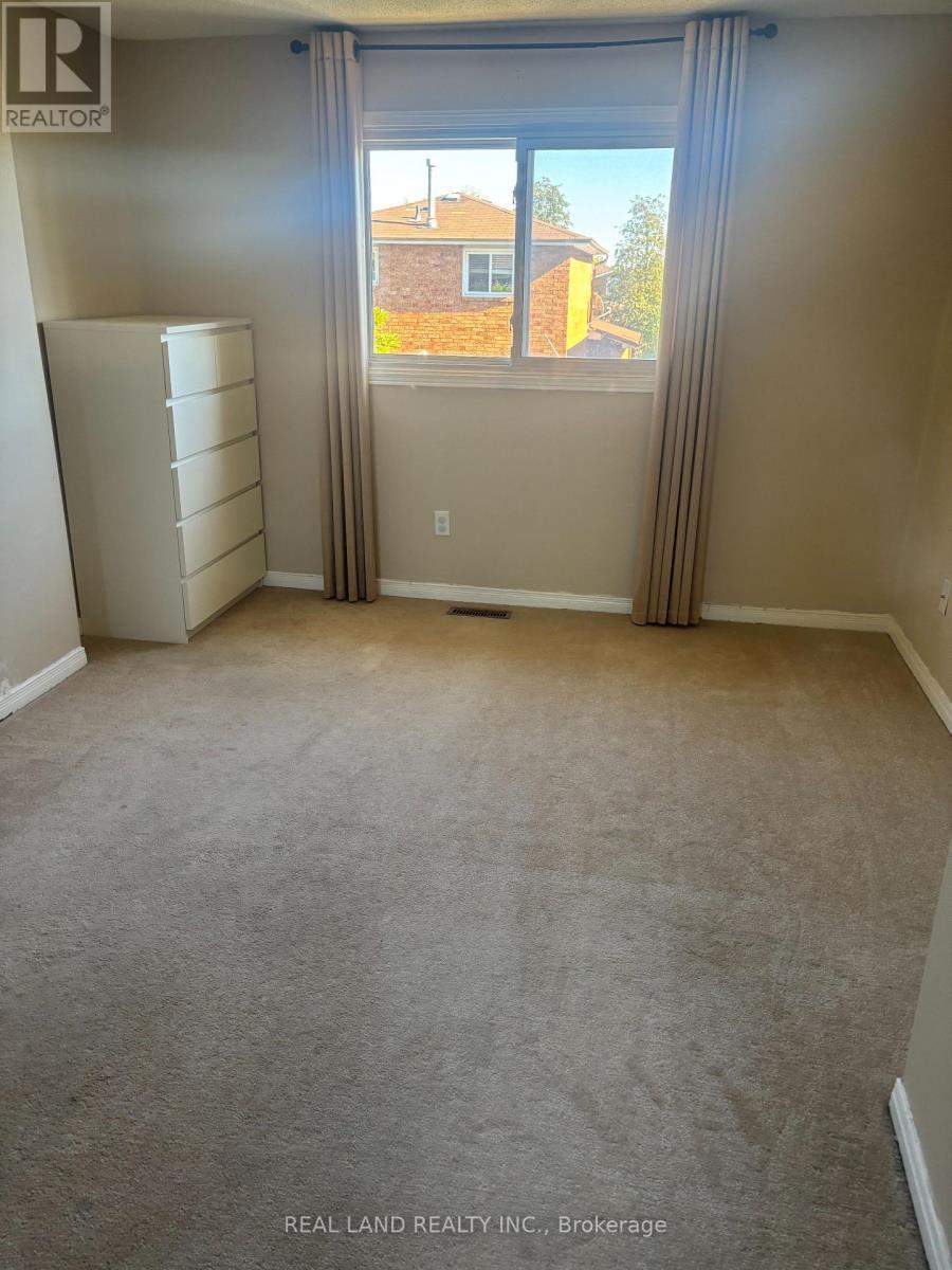 40 Burnhope Drive, Brampton, ON - Indoor Photo Showing Other Room