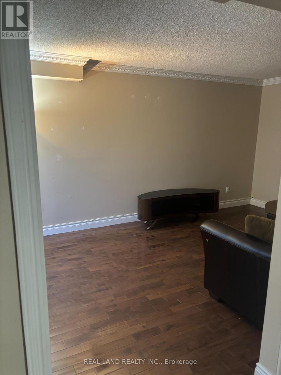 40 Burnhope Drive, Brampton, ON - Indoor Photo Showing Other Room