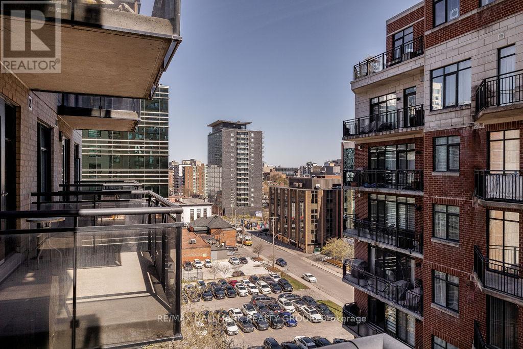 914 - 235 Kent Street, Ottawa, ON - Outdoor With Balcony