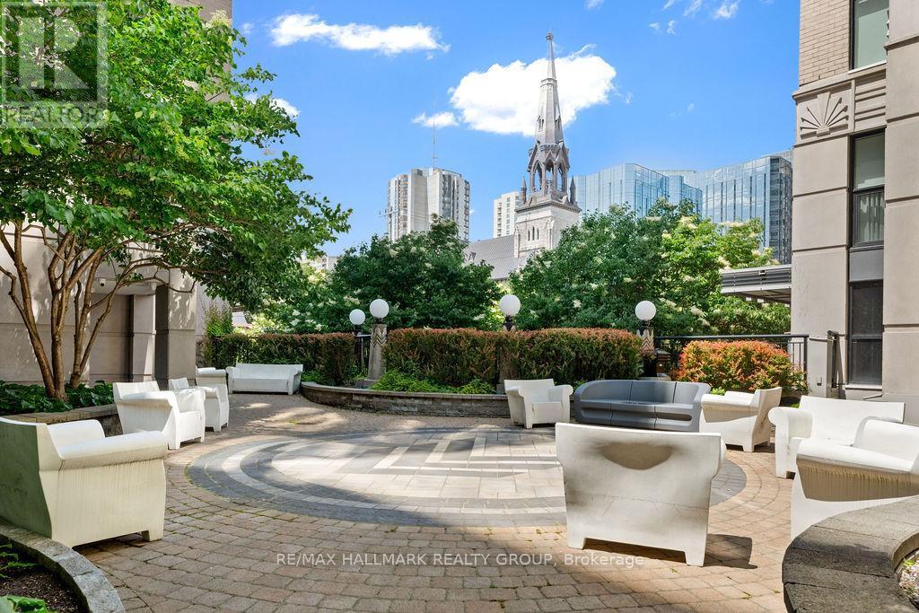 Outdoor Space - 914 - 235 Kent Street, Ottawa, ON - Outdoor