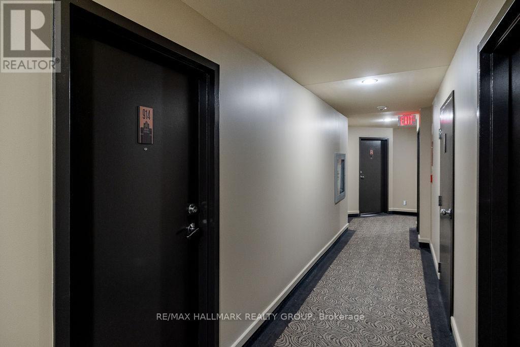 914 - 235 Kent Street, Ottawa, ON - Indoor Photo Showing Other Room