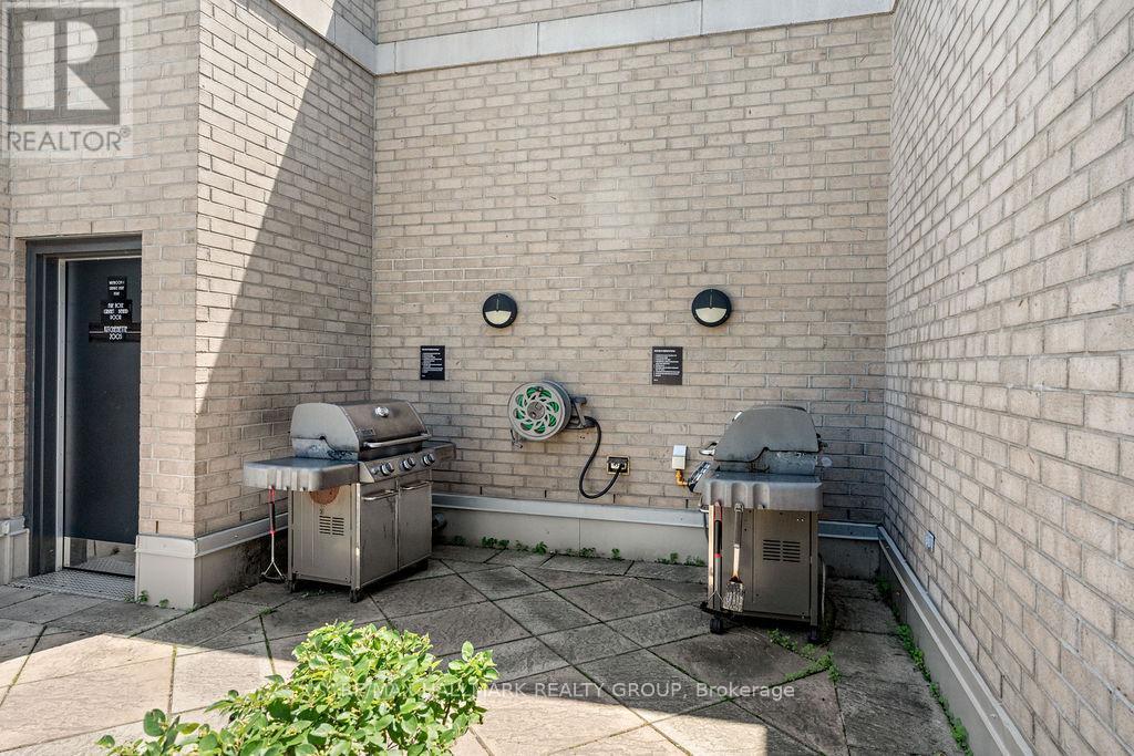 BBQ Area on Roof Top - 914 - 235 Kent Street, Ottawa, ON - Outdoor With Exterior