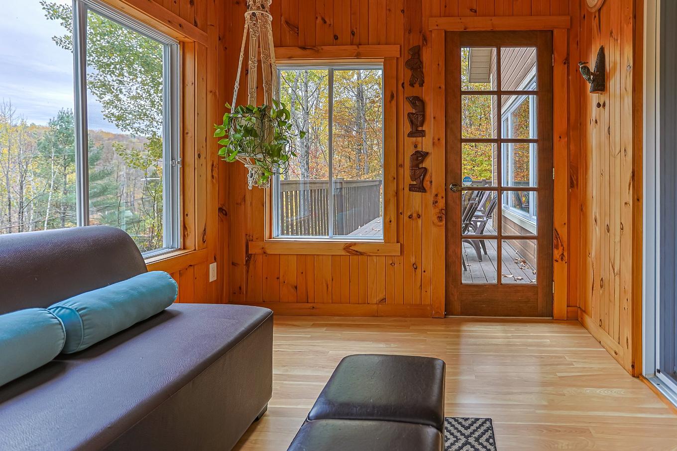 Véranda - 46 150E Avenue, Saint-Hippolyte, QC - Indoor Photo Showing Other Room