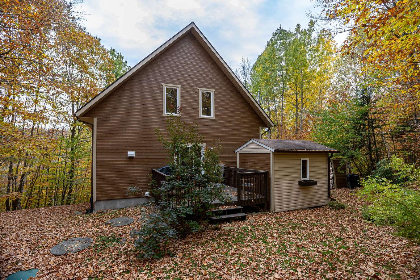 Face arrière - 46 150E Avenue, Saint-Hippolyte, QC - Outdoor With Exterior