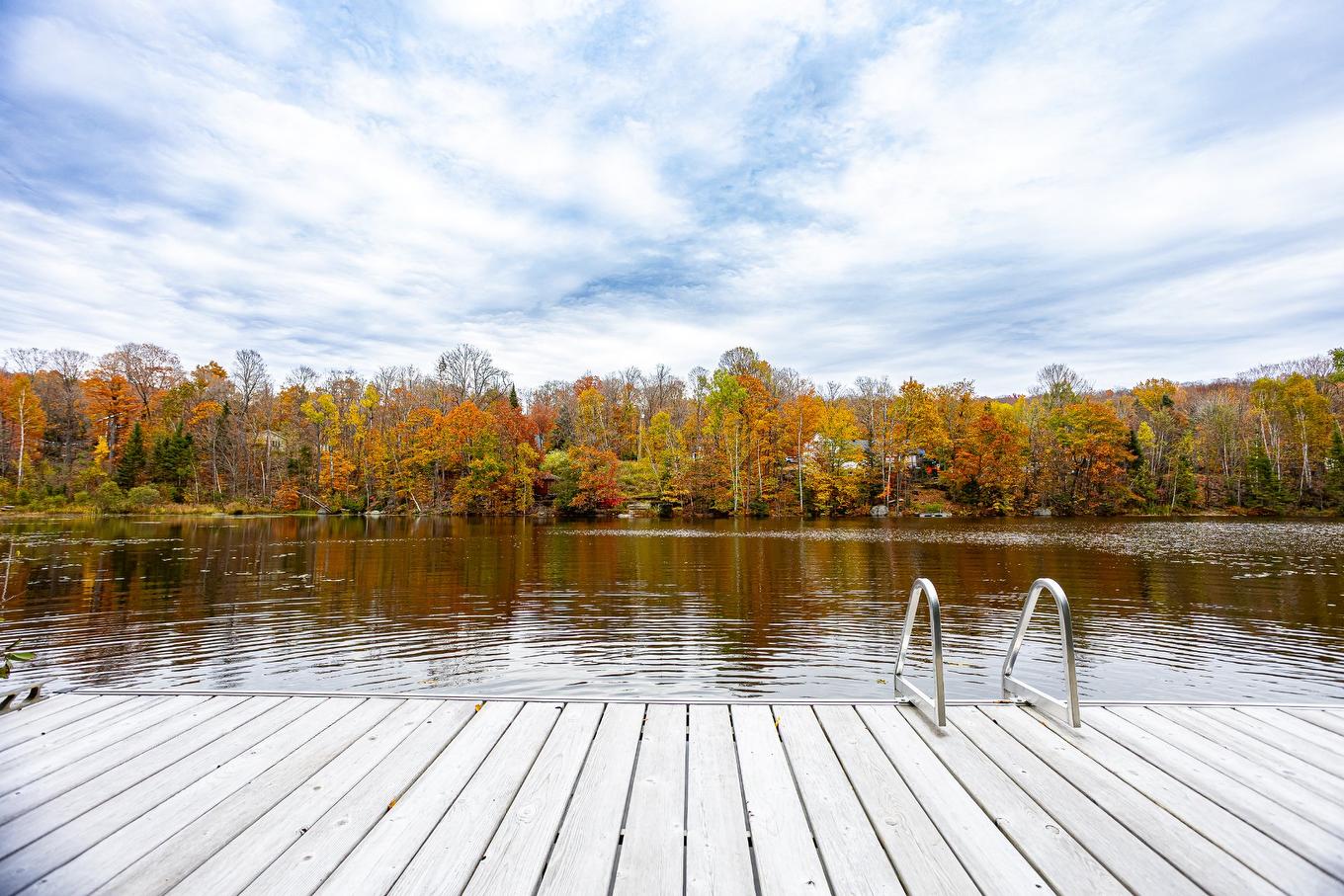 Bord de l'eau - 46 150E Avenue, Saint-Hippolyte, QC - Outdoor With Body Of Water With View