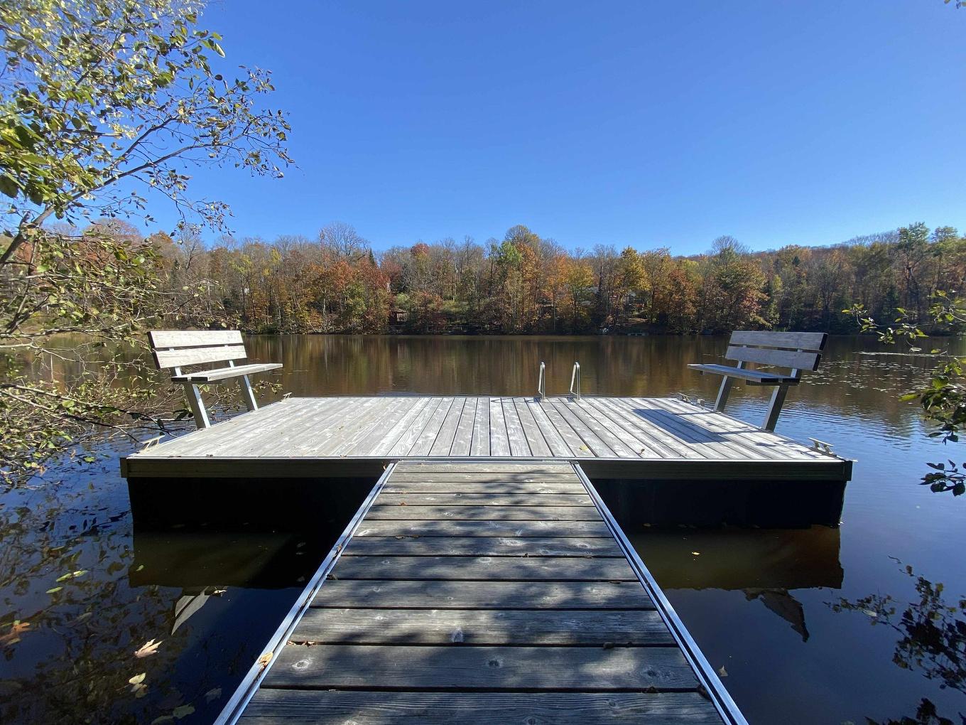 Bord de l'eau - 46 150E Avenue, Saint-Hippolyte, QC - Outdoor