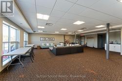 Level 5 - Shared Common Room -