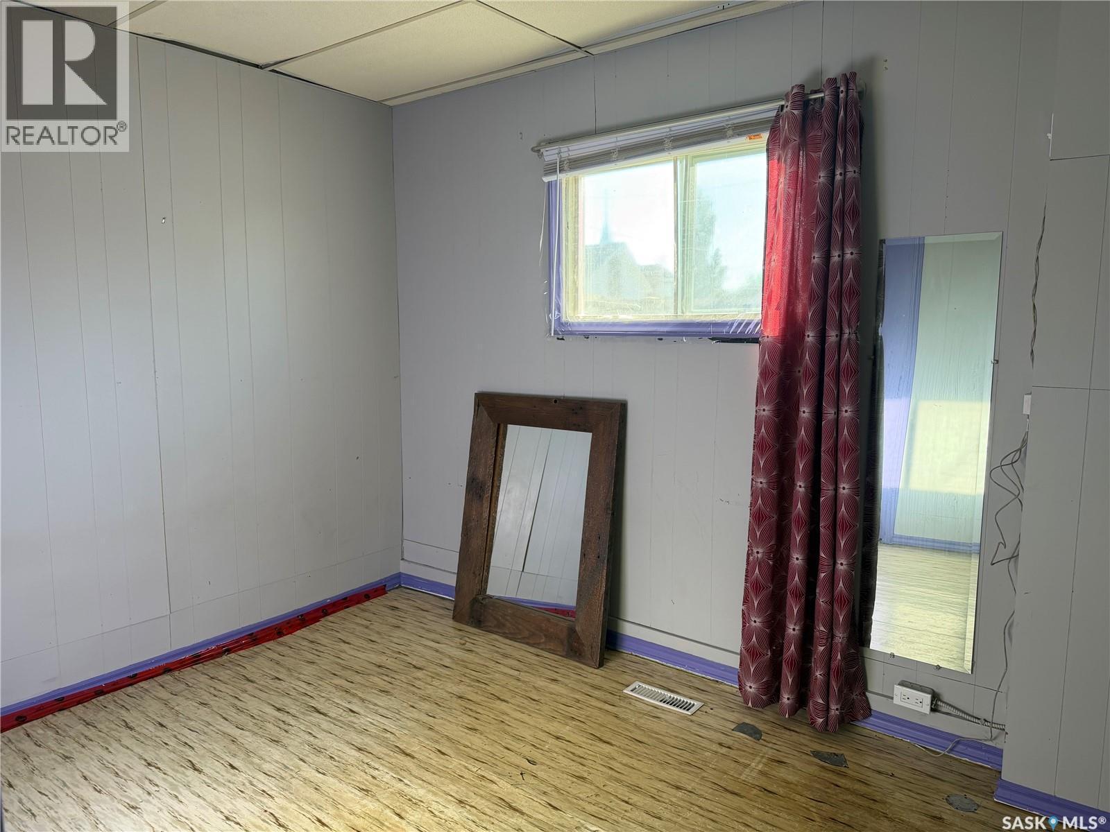 322 2Nd Avenue, Young, SK - Indoor Photo Showing Other Room