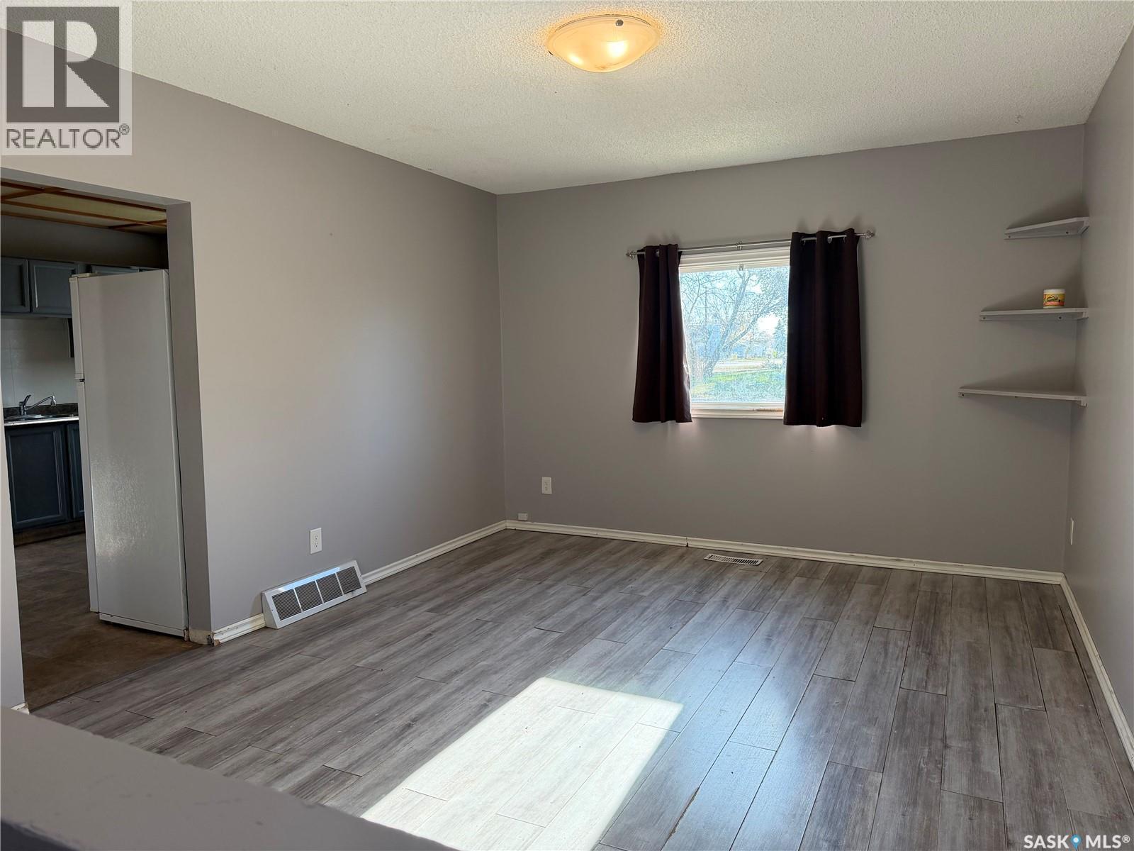 322 2Nd Avenue, Young, SK - Indoor Photo Showing Other Room