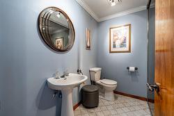 Powder room -