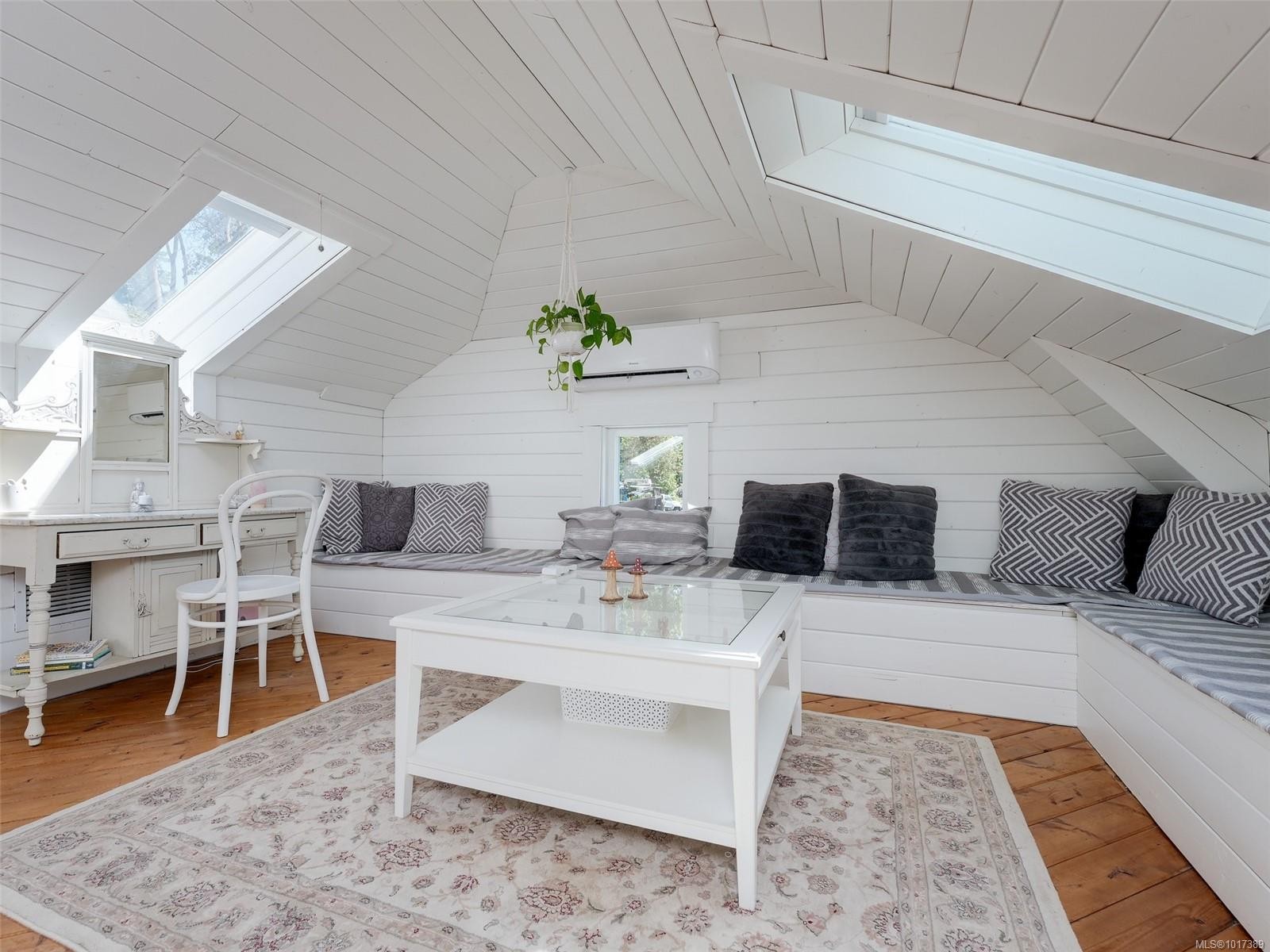 2564 Lavinia Rd, Shawnigan Lake, BC