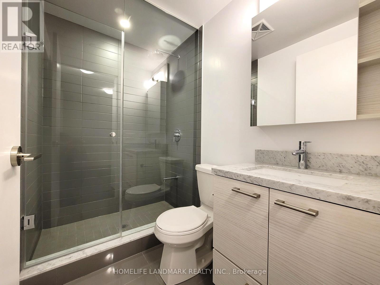 1510 - 2221 Yonge Street, Toronto, ON - Indoor Photo Showing Bathroom