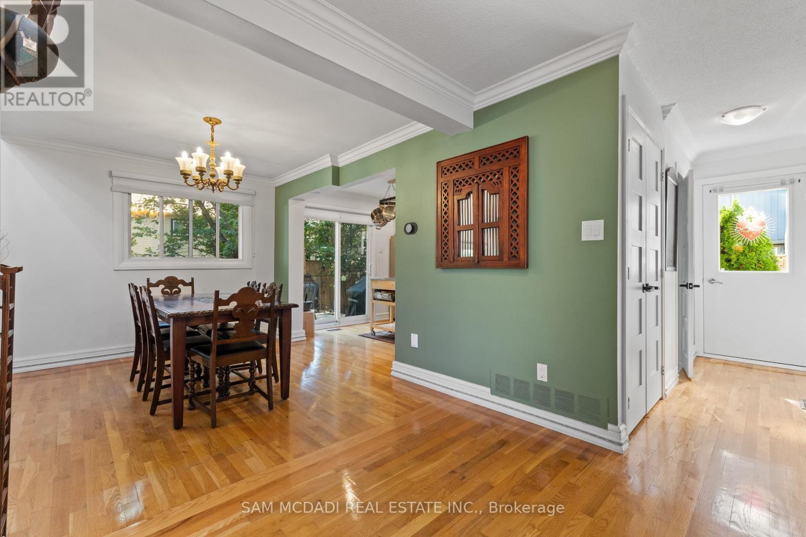 7 Pierpont Place, Mississauga, ON