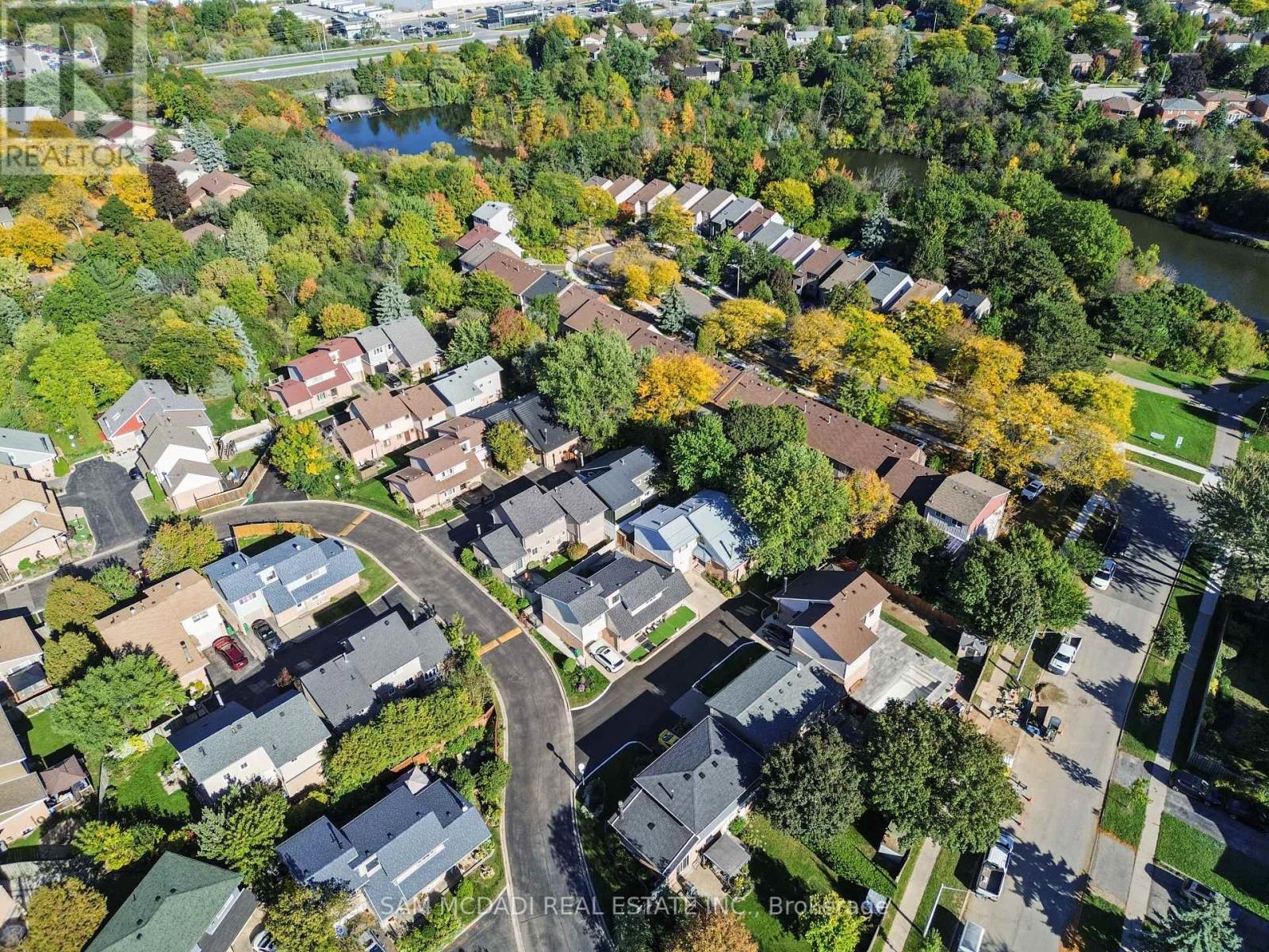 7 Pierpont Place, Mississauga, ON