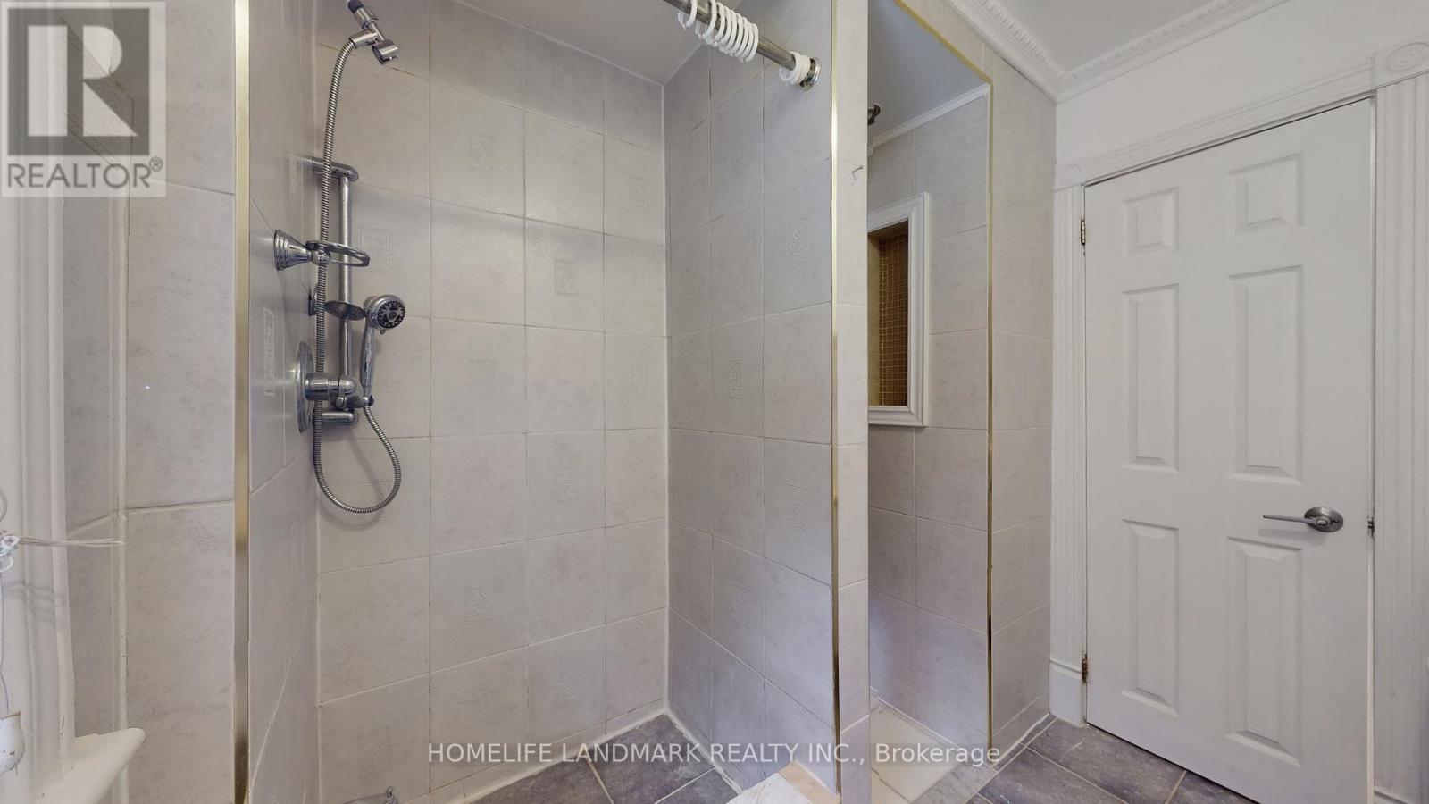 47 Dromore Crescent, Toronto, ON - Indoor Photo Showing Bathroom