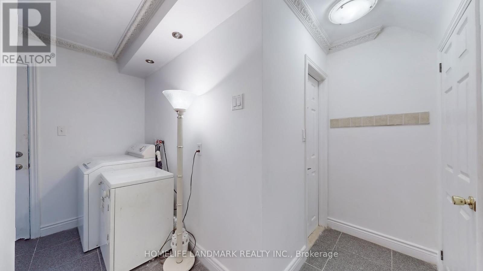 47 Dromore Crescent, Toronto, ON - Indoor Photo Showing Laundry Room