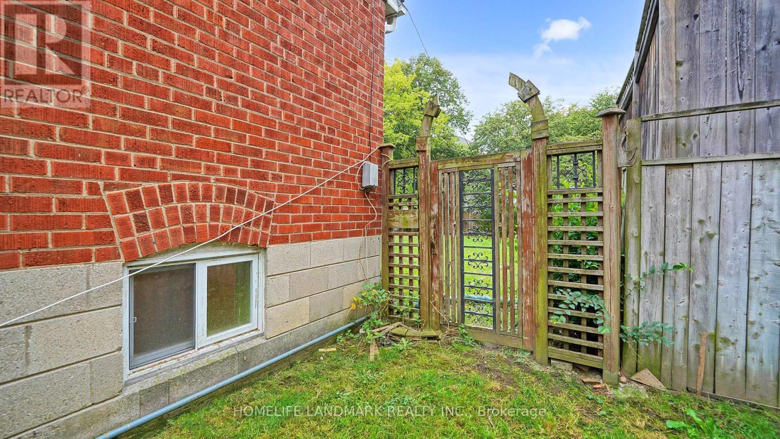 47 Dromore Crescent, Toronto, ON - With Exterior