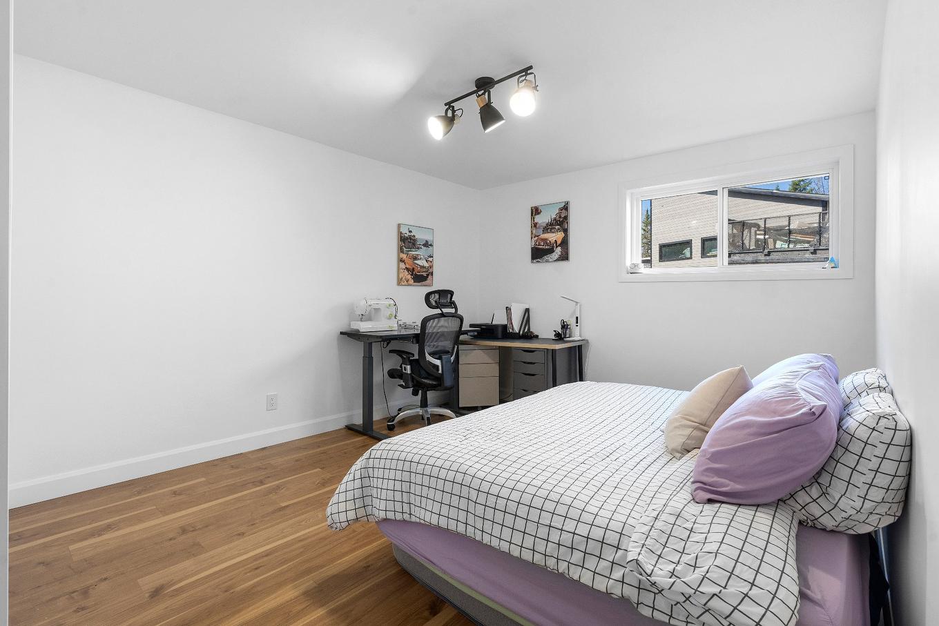 Salle de bains - 5900 Route De Fossambault, Fossambault-Sur-Le-Lac, QC - Indoor Photo Showing Bedroom