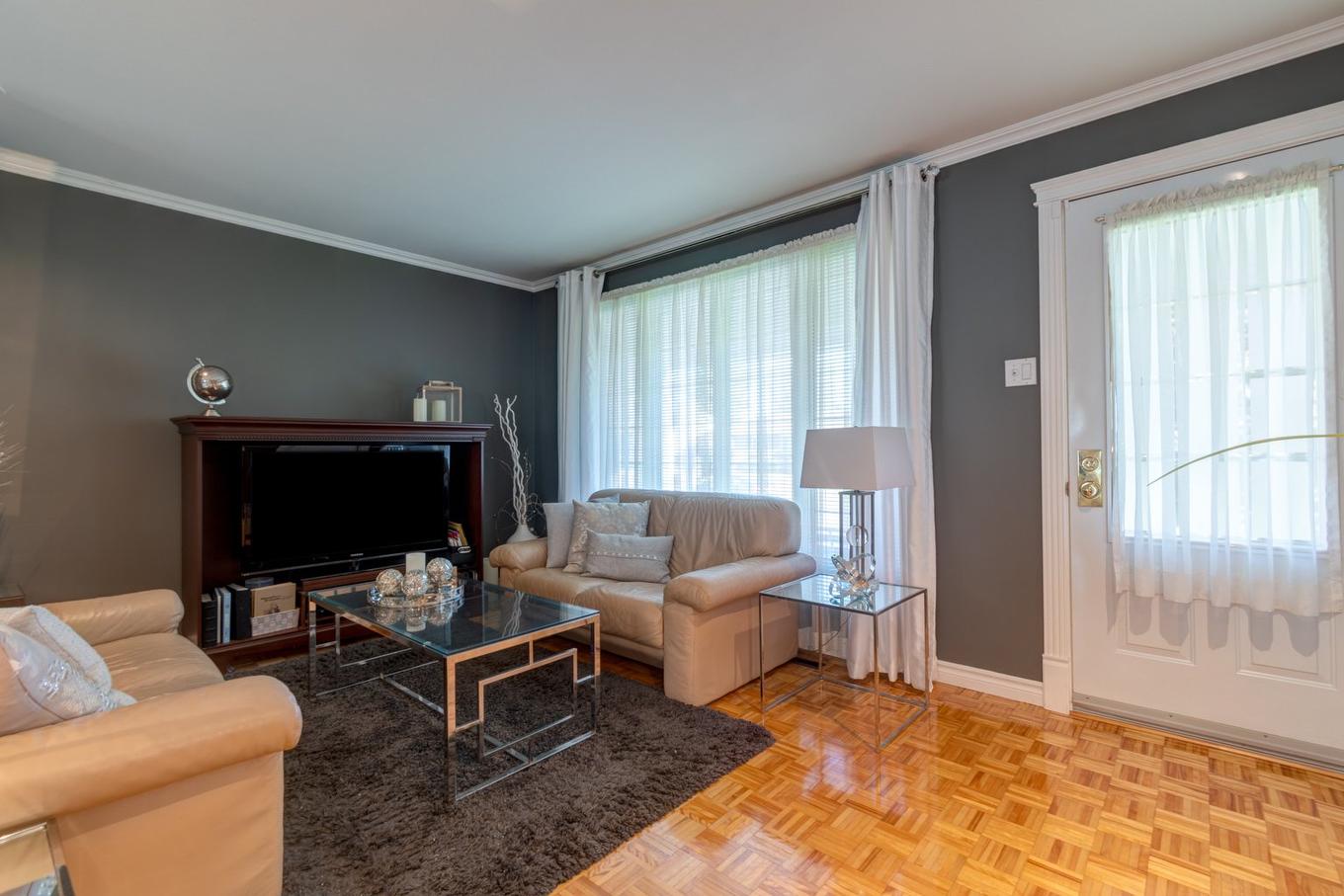 Salon - 24 Rue Des Bouleaux, Sorel-Tracy, QC - Indoor Photo Showing Living Room
