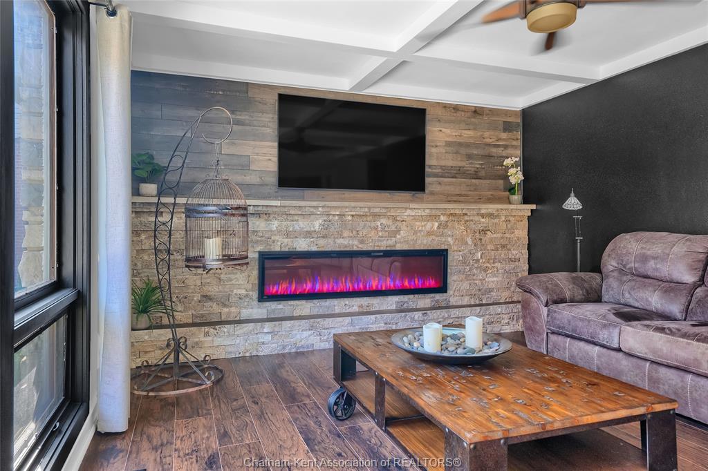 38 Glenwood Drive, Chatham, ON