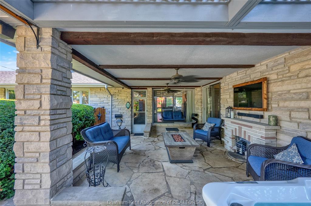 38 Glenwood Drive, Chatham, ON