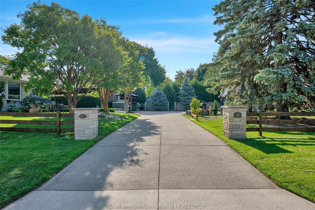 38 Glenwood Drive, Chatham, ON