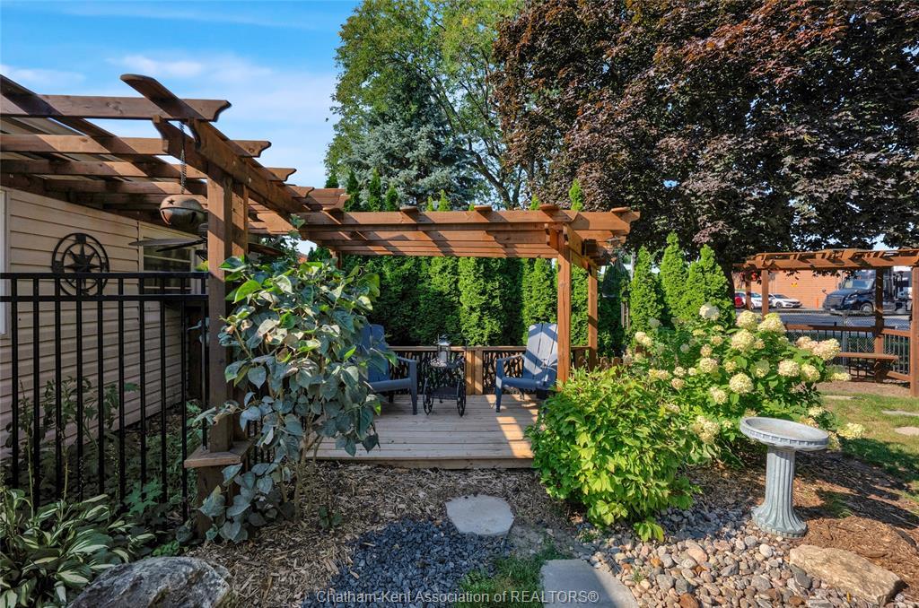 38 Glenwood Drive, Chatham, ON