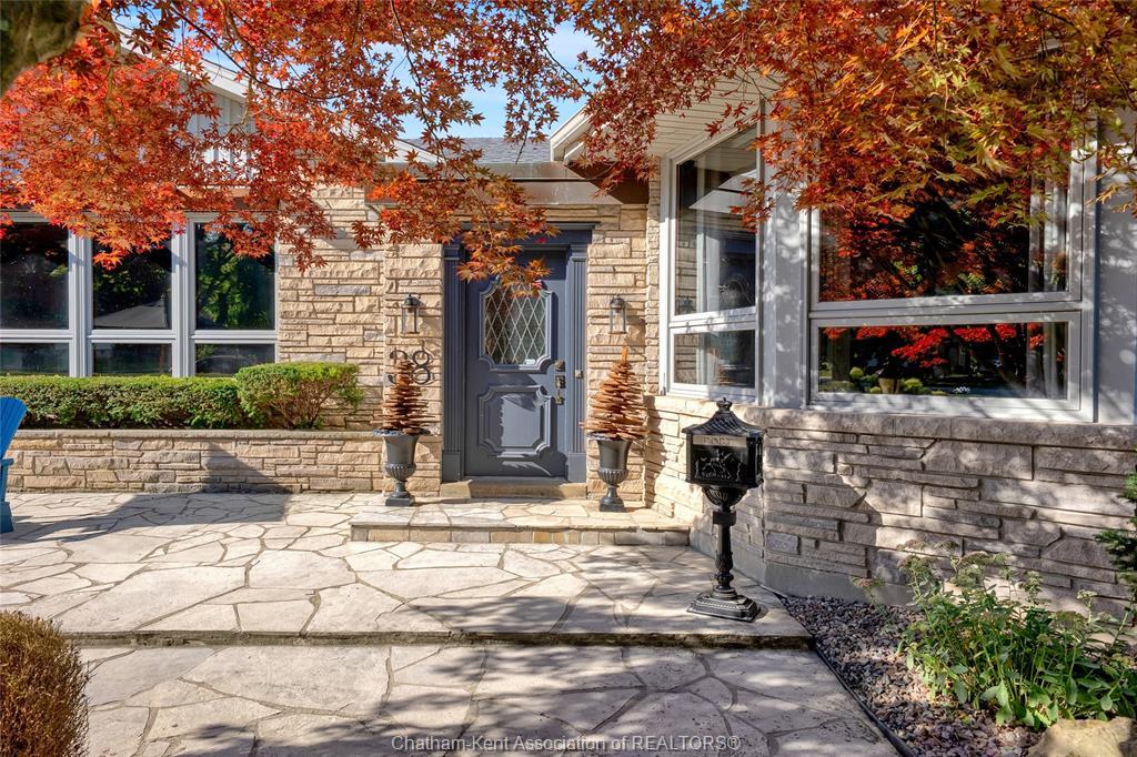 38 Glenwood Drive, Chatham, ON