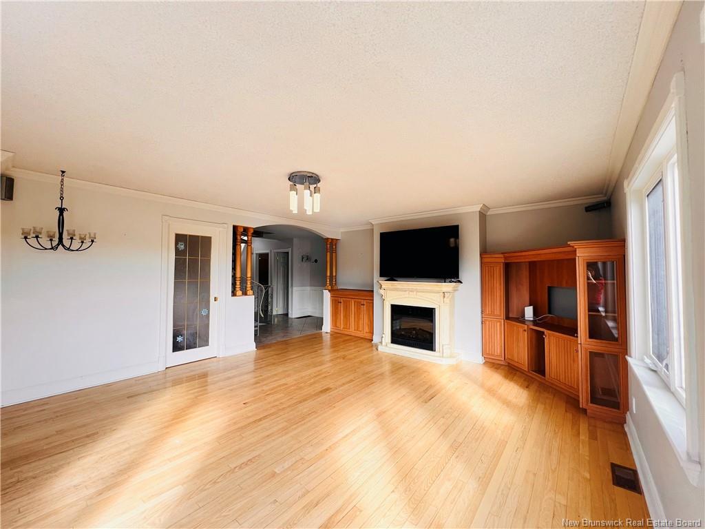 490A St Pierre Ouest Blvd, Caraquet, NB