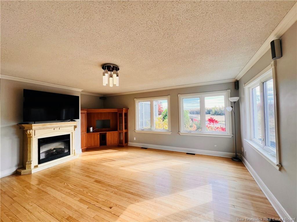 490A St Pierre Ouest Blvd, Caraquet, NB