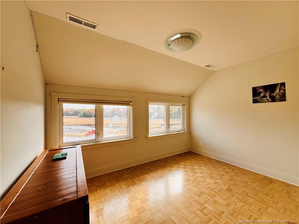 490A St Pierre Ouest Blvd, Caraquet, NB