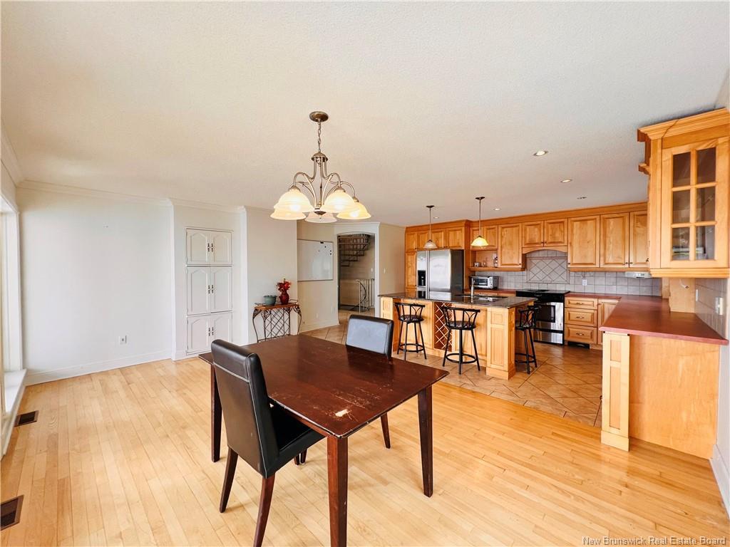 490A St Pierre Ouest Blvd, Caraquet, NB