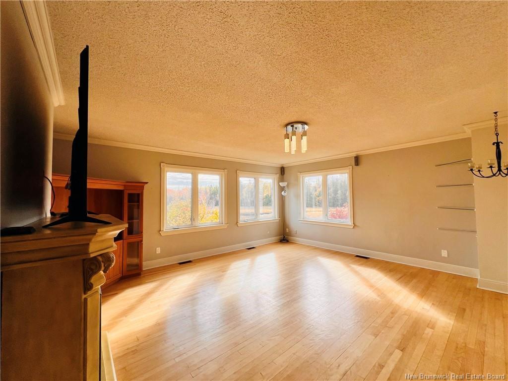 490A St Pierre Ouest Blvd, Caraquet, NB