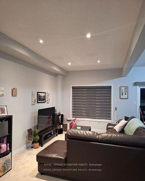 4-98 Shoreview Place, Hamilton, ON - Indoor