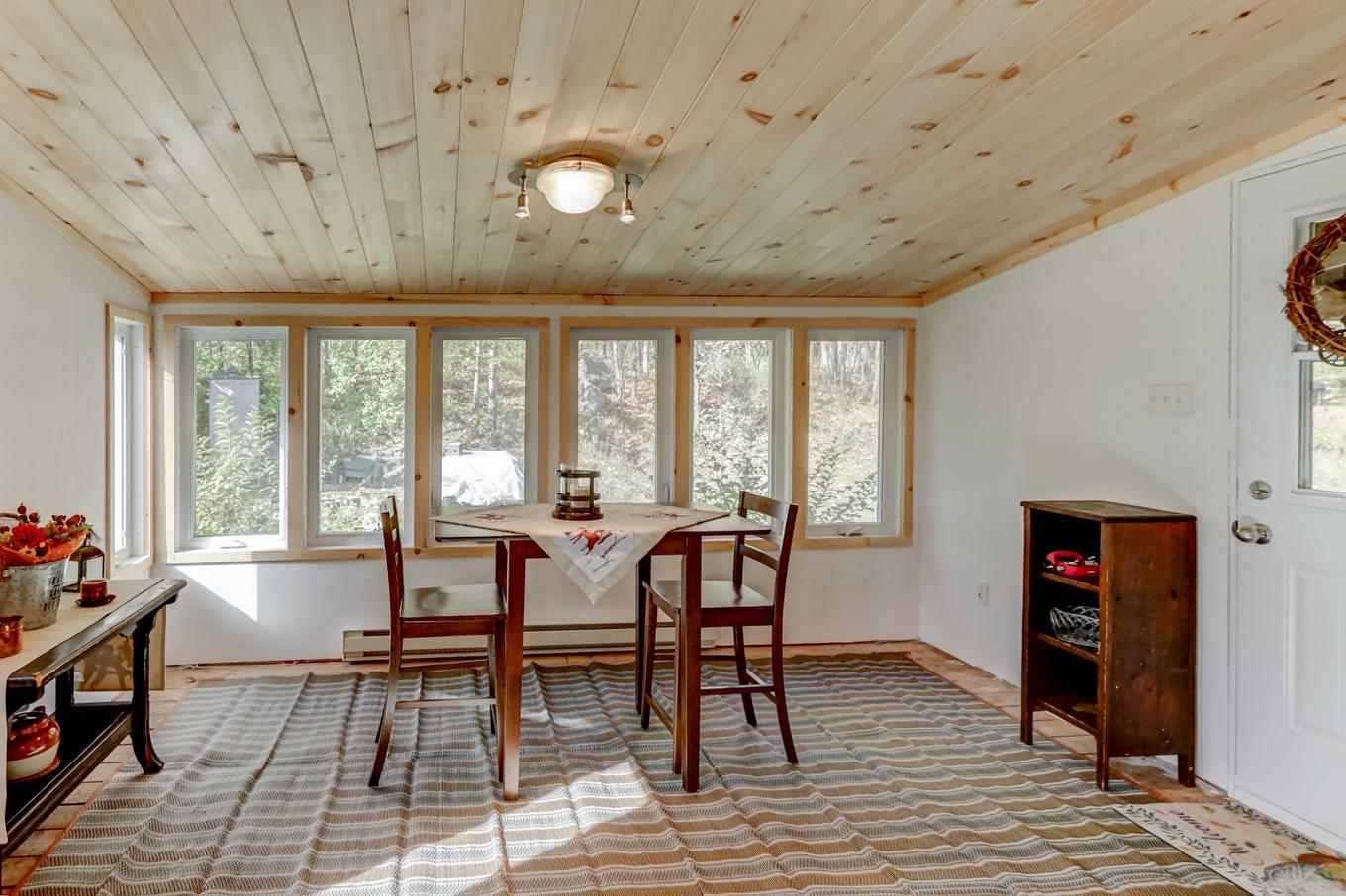 Coin-repas - 242 Route Du Lac-Rond N., Montcalm, QC - Indoor Photo Showing Dining Room
