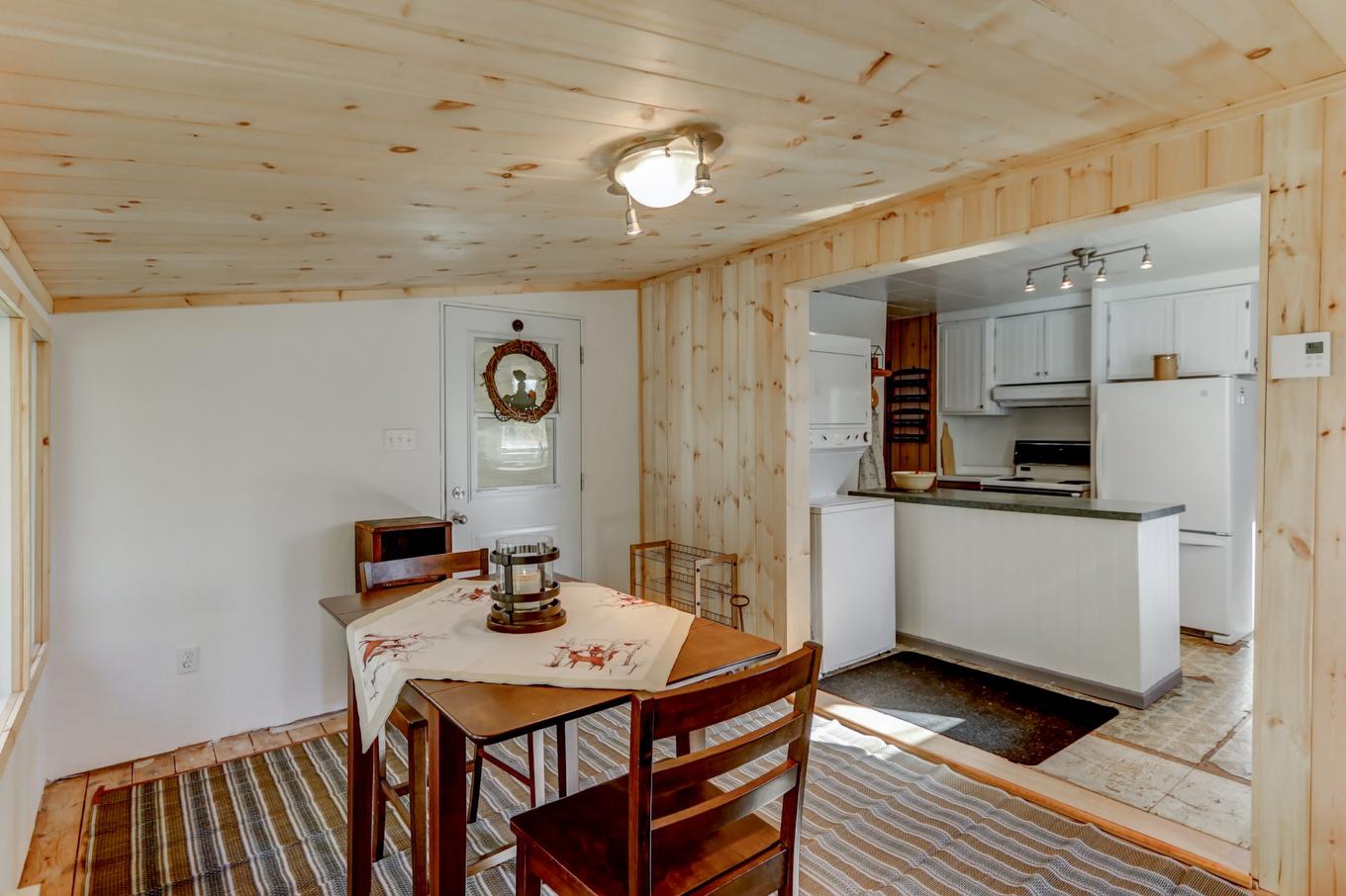 Coin-repas - 242 Route Du Lac-Rond N., Montcalm, QC - Indoor Photo Showing Other Room