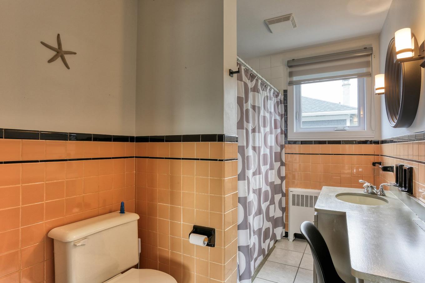 Bathroom - 2705 Boul. De Shawinigan-Sud, Shawinigan, QC - Indoor Photo Showing Bathroom