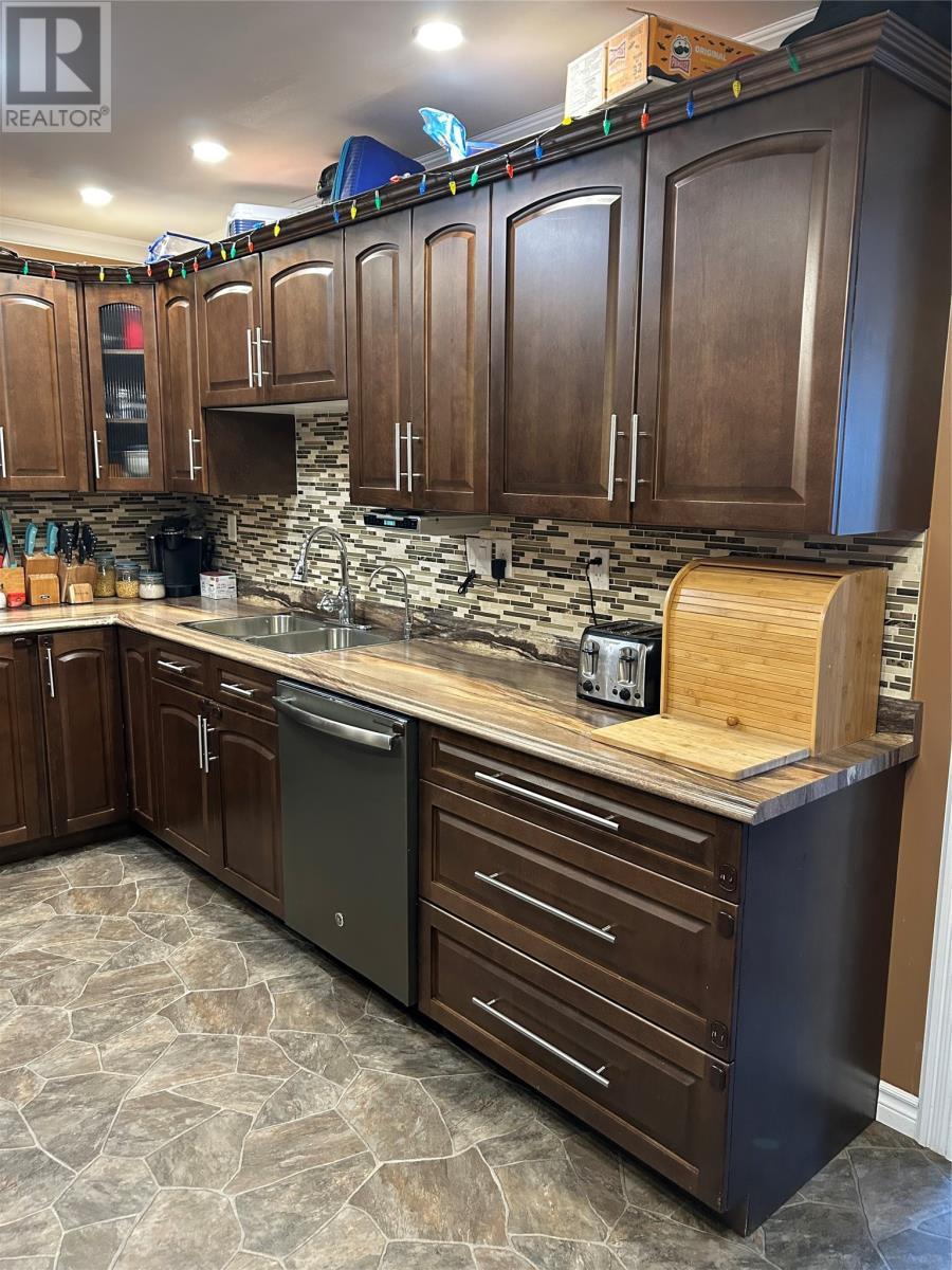 49 Park Drive, Happy Valley-Goose Bay, NL - Indoor Photo Showing Kitchen With Double Sink