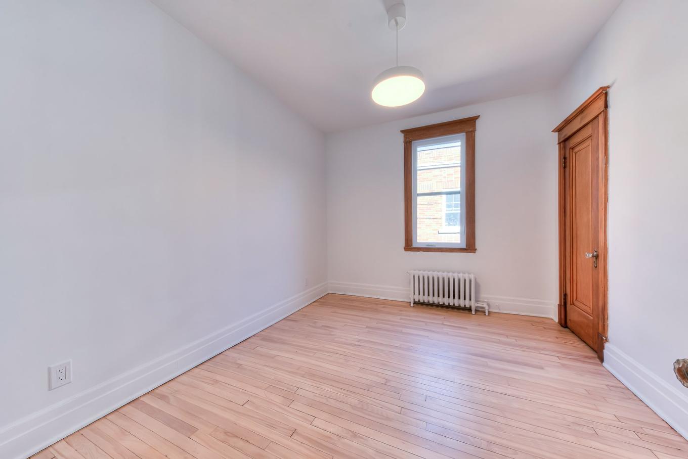 Bedroom - 5872 Av. Somerled, Montréal (Côte-Des-Neiges/Notre-Dame-De-Grâce), QC - Indoor Photo Showing Other Room