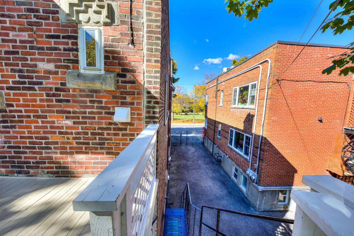 Balcony - 5872 Av. Somerled, Montréal (Côte-Des-Neiges/Notre-Dame-De-Grâce), QC - Outdoor With Exterior