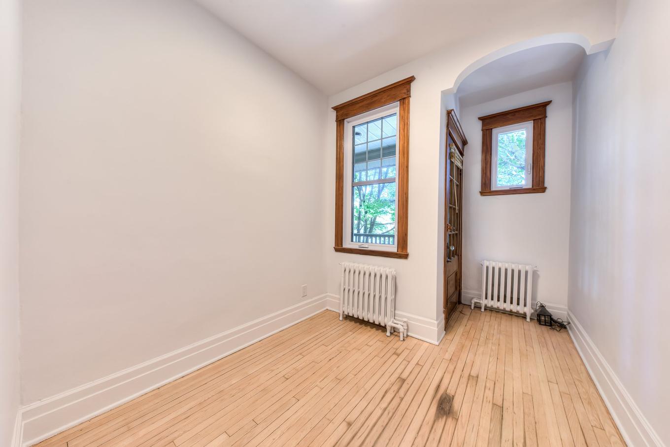 Office - 5872 Av. Somerled, Montréal (Côte-Des-Neiges/Notre-Dame-De-Grâce), QC - Indoor Photo Showing Other Room