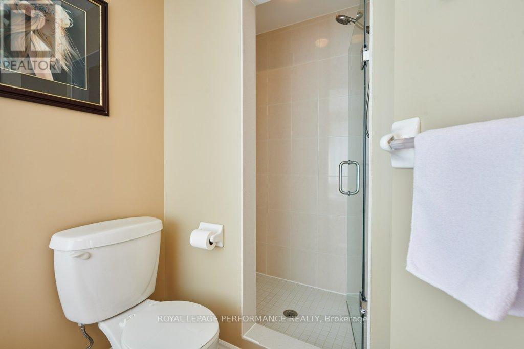 229 Mistral Way, Ottawa, ON - Indoor Photo Showing Bathroom