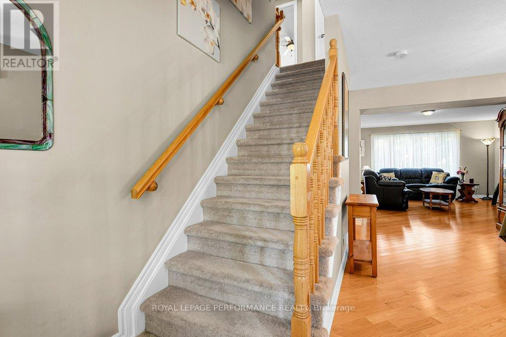 229 Mistral Way, Ottawa, ON - Indoor Photo Showing Other Room