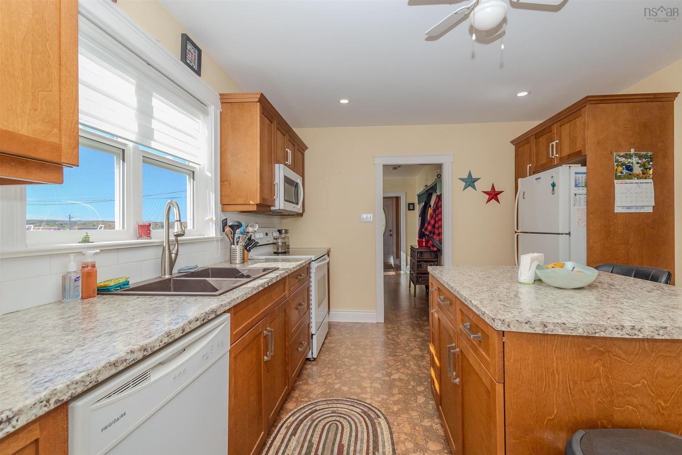 15 Harriet Street, Sydney River, NS