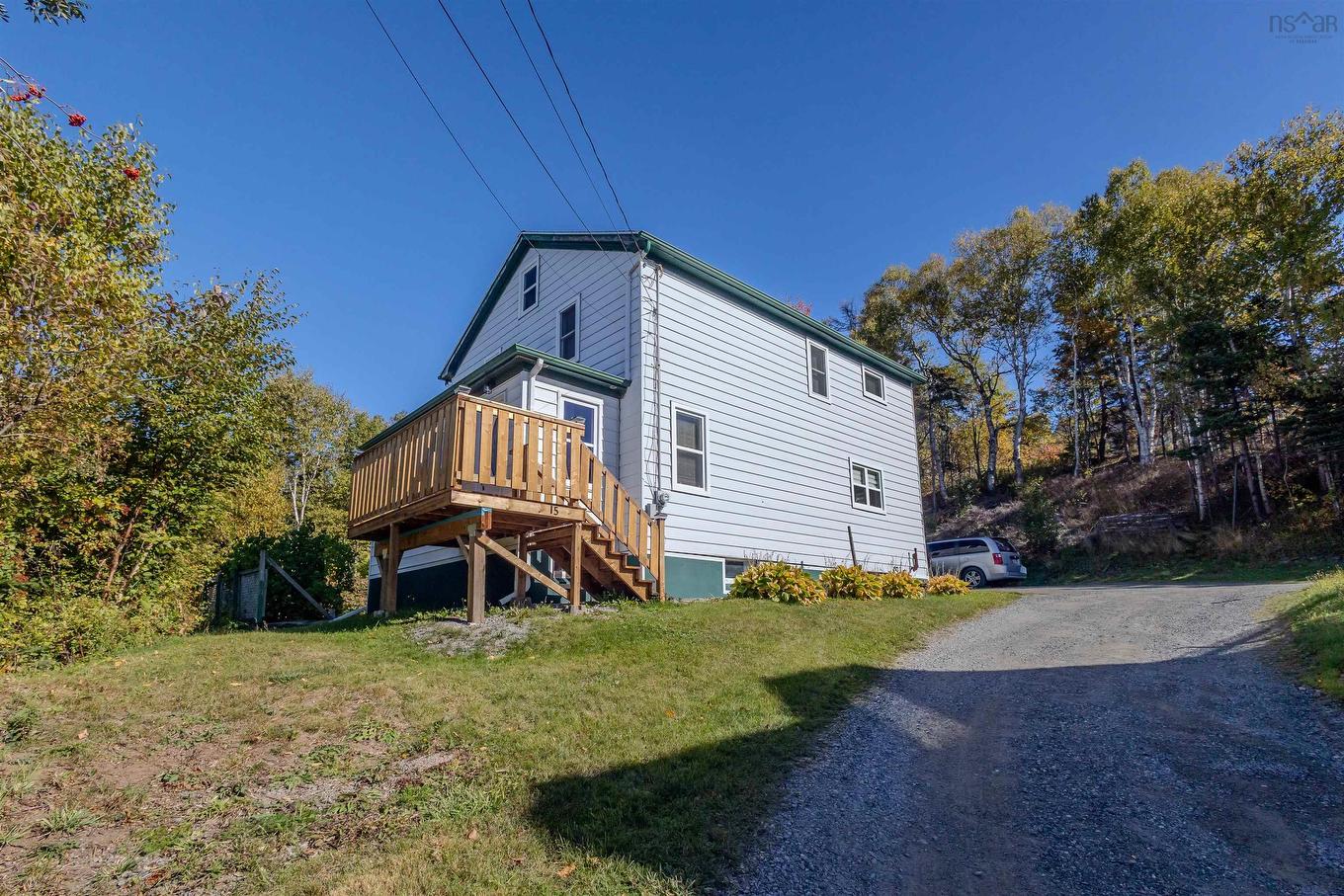 15 Harriet Street, Sydney River, NS