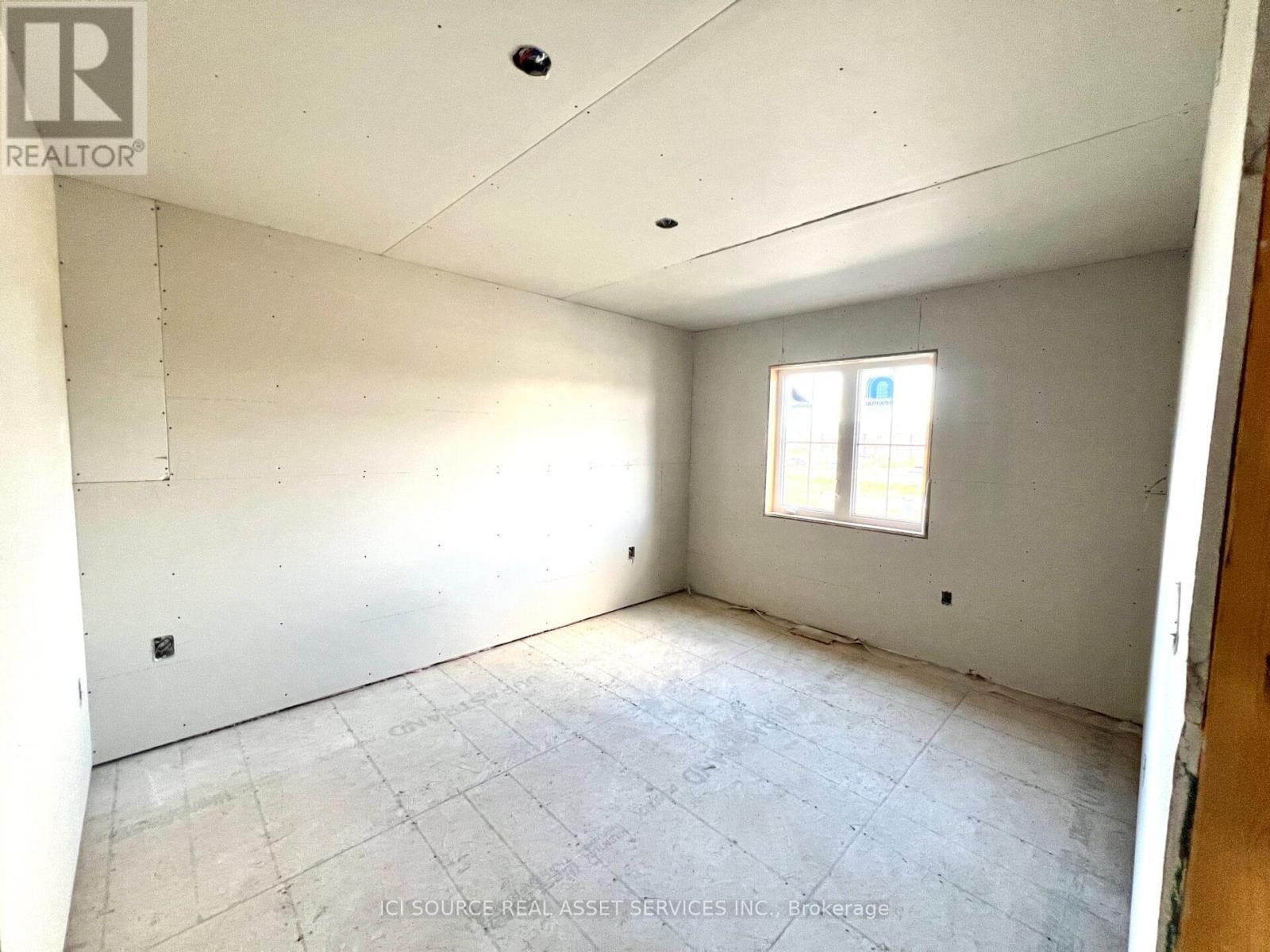 276 Tanglewood Drive, Hamilton, ON - Indoor Photo Showing Other Room