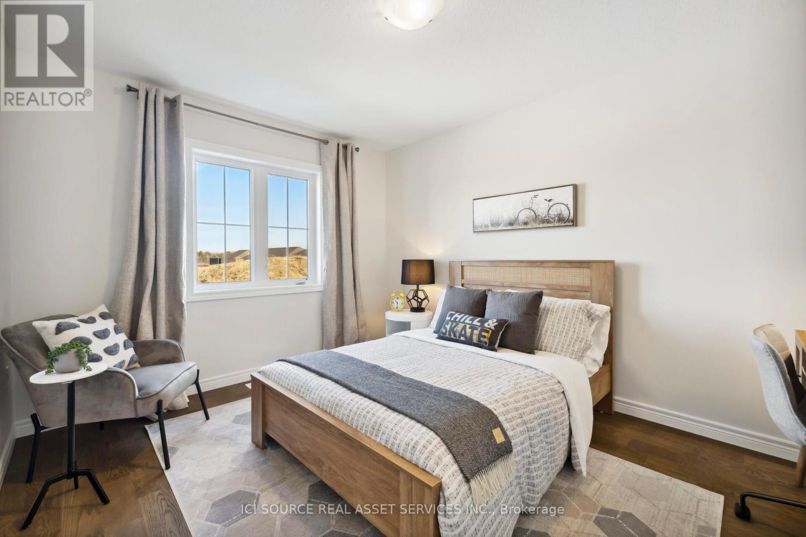 276 Tanglewood Drive, Hamilton, ON - Indoor Photo Showing Bedroom