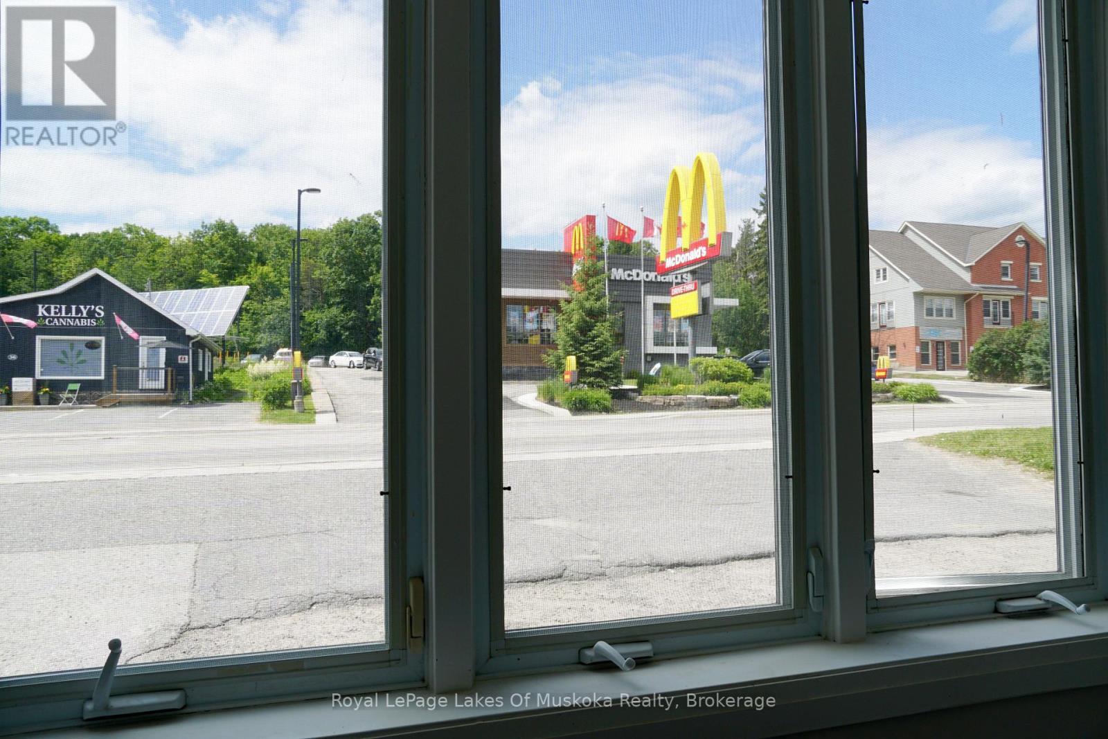 1 - 39 King William Street, Huntsville (Chaffey), ON