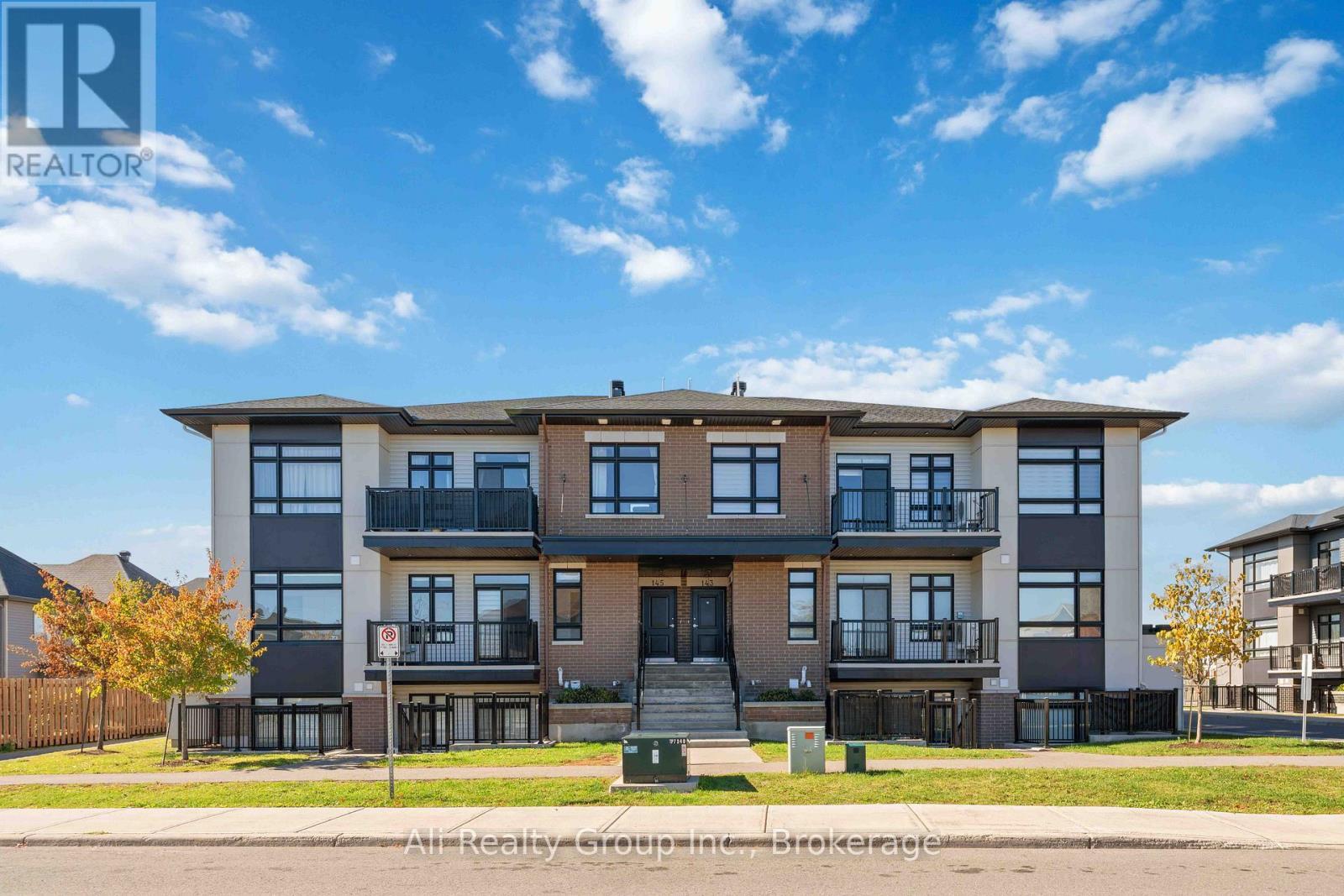 147 Fairweather Street, Ottawa, ON - Outdoor With Balcony With Facade